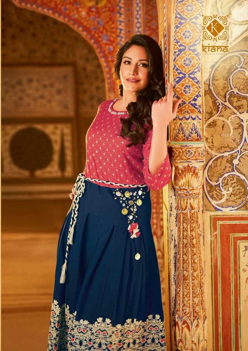 TeamSChandna's tweet photo. [Instagram]
25/06/2019
📸| Exclusive picture shared by @kianafashionhouse 
Nazrana Catalogue featuring @SurbhiChandna 💜 
@bluswanmedia
.
.
#SurbhiChandna #SCians #bestactress #fashiongoals #fashionblogger #fitnessgoals 
#catalougeshoot #photoshooting https://t.co/RCaEZkqQ1g