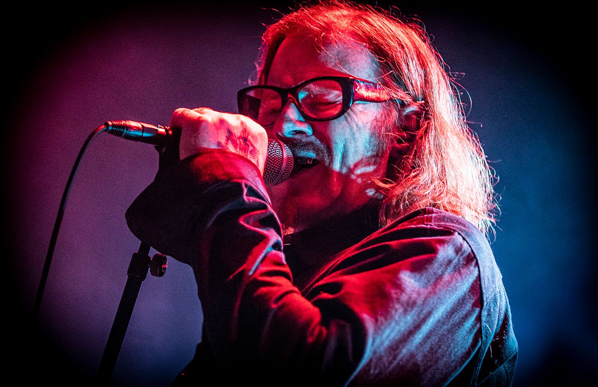MAGNETMagazine's tweet photo. At Brooklyn's @WarsawConcerts, the @marklanegan Band played a killer 24-song set including #StitchItUp, off #SomebodysKnocking (out 10/18 via @heavenlyrecs). MAGNET photographer @wesorshoski was there and still can't come down: https://t.co/BaqgnLQuk1 https://t.co/sIYTeLDLfA