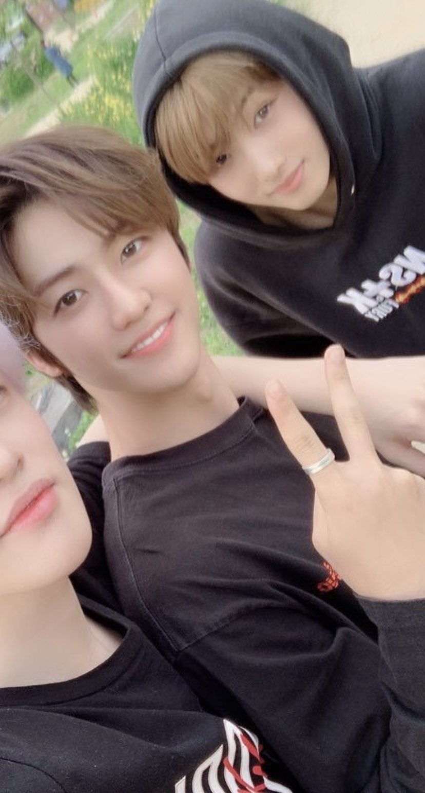 jaemin pics on X: jaemin is still connected to unicef 🥺 he's wearing  their hope ring  / X