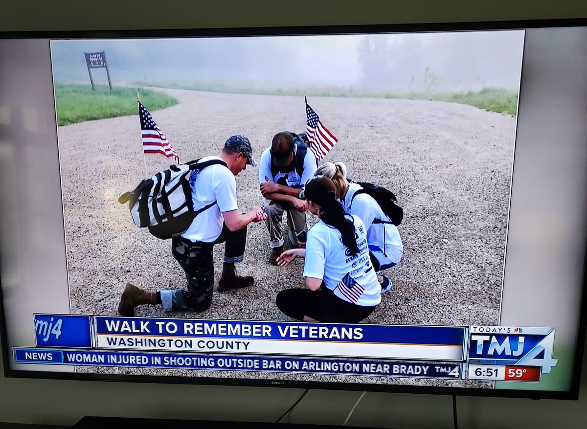 JamieLea777's tweet photo. This is just such an amazing event. @jodescho62 @joshomen @ashreichert27 @justinmreichert @JuliaFello are lookin great from my living room! @WashCoWisco https://t.co/2B2XO9ik93