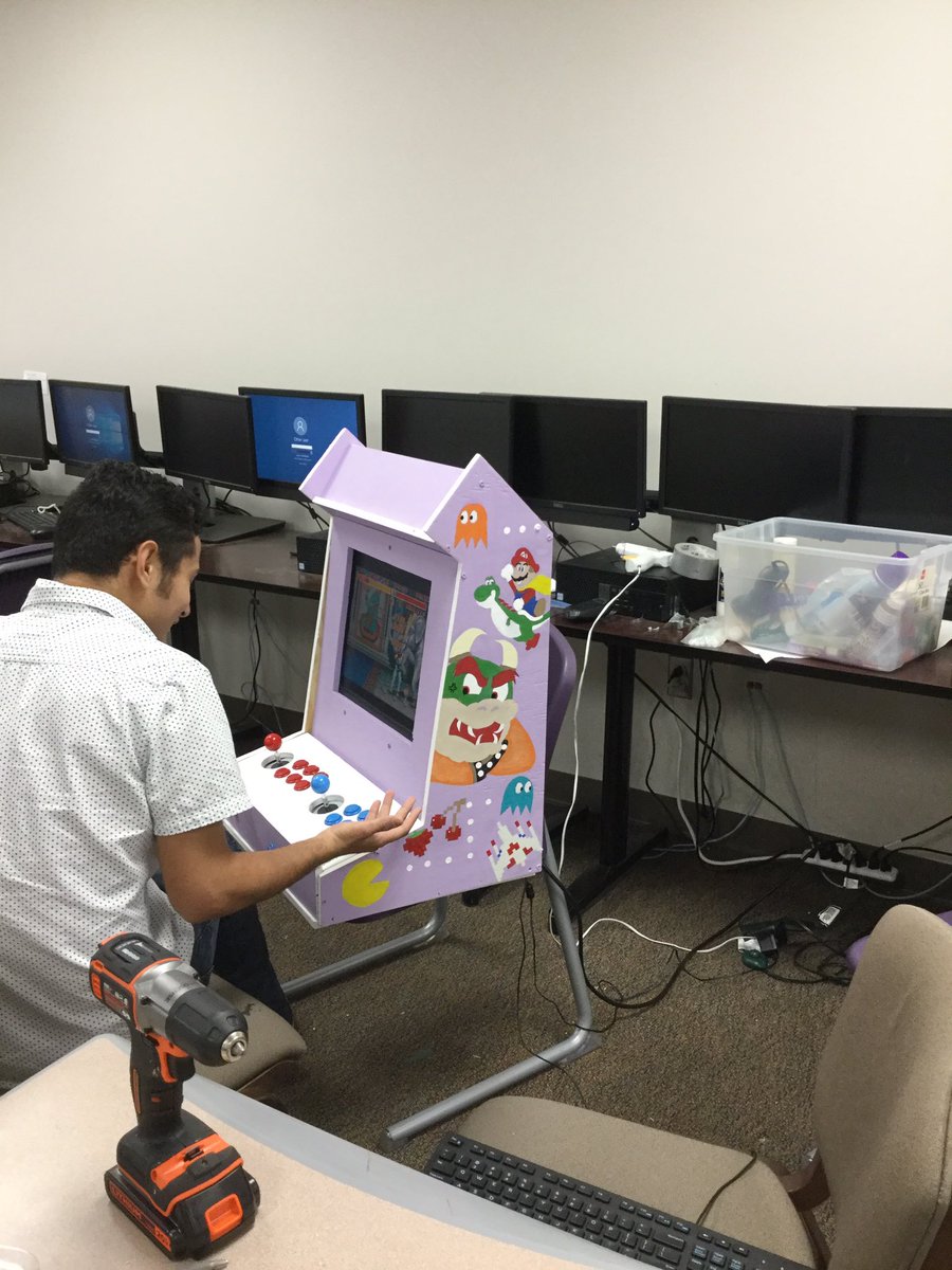 ChristianSCHS's tweet photo. 3 of the 6 Arcades are completely finished and playable.  @HumbleISD_HHS @HumbleTSTEM https://t.co/4rOuLBS7Ju