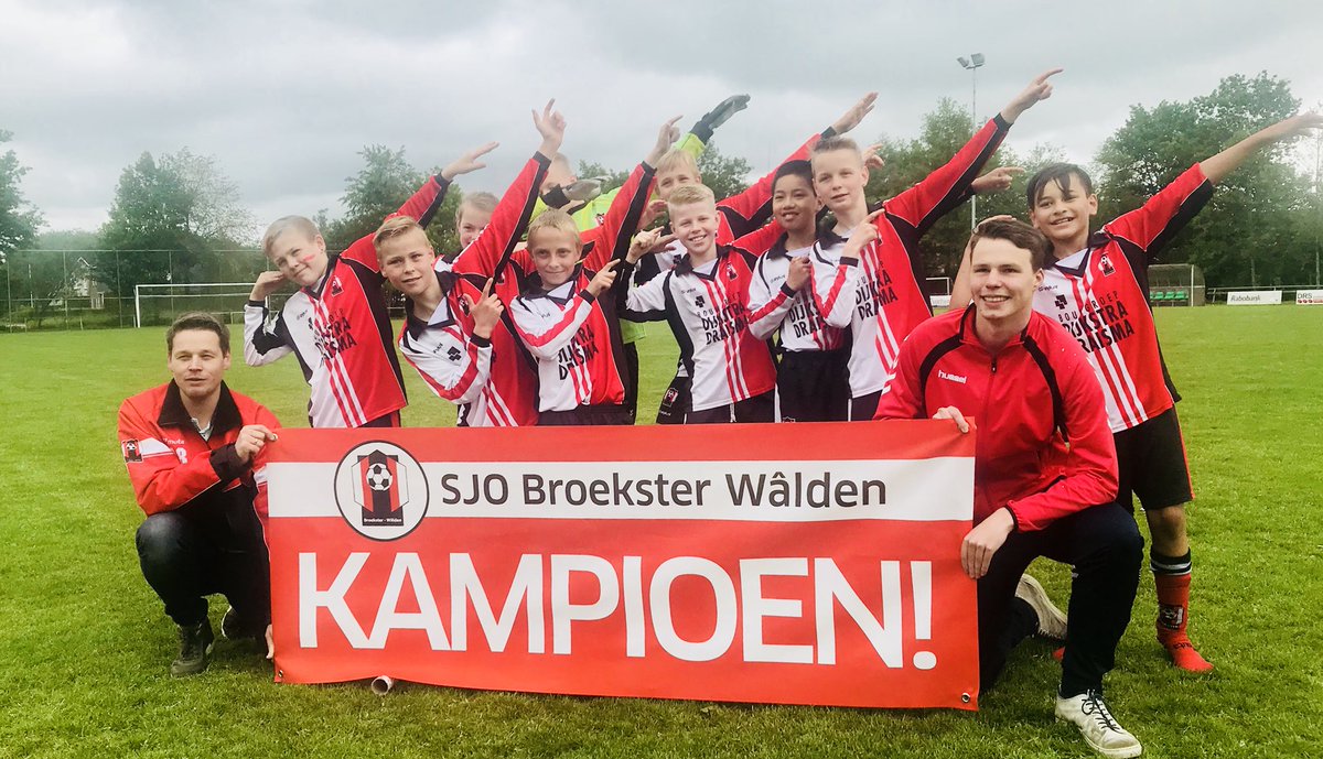 Anything is possible, we don’t think limits..! Look <a href="/usainbolt/">Usain St. Leo Bolt</a> these boys and girl became champions for the first time in their lives! #usianbolt #champion #everyday #nolimits <a href="/SJOBroekWalden/">SJO Broekster-Wâlden</a> <a href="/LC_Sport/">Sportredactie LC</a> <a href="/nieuwsblad_nof/">Nieuwsblad NOF</a> <a href="/OmropNijs/">Omrop Fryslân Nijs</a>