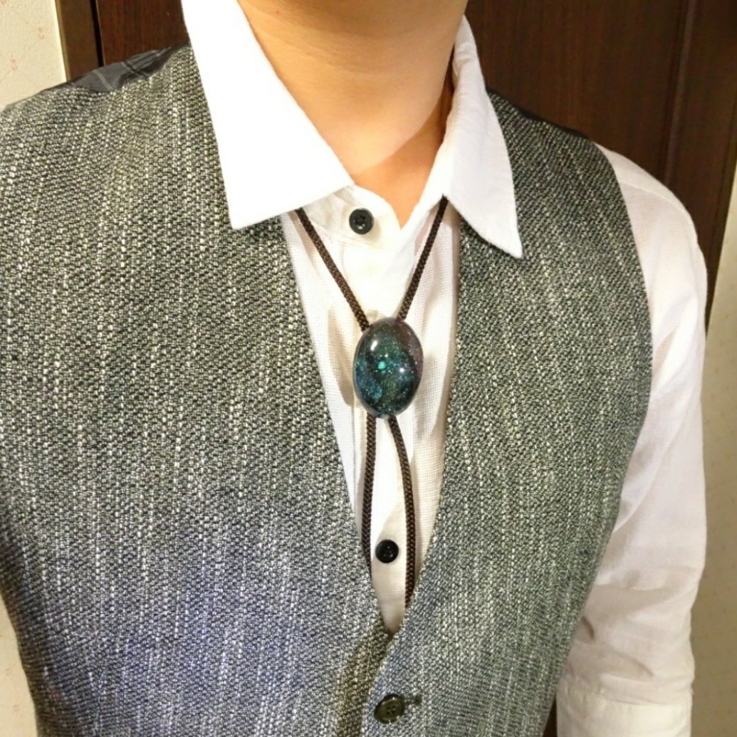 ট ইট র 空のおなか屋 ループタイ 慣れない服だし 着方もわからん ˇwˇ もはや正解がわからない ˇwˇ ウッドレジン ループタイ