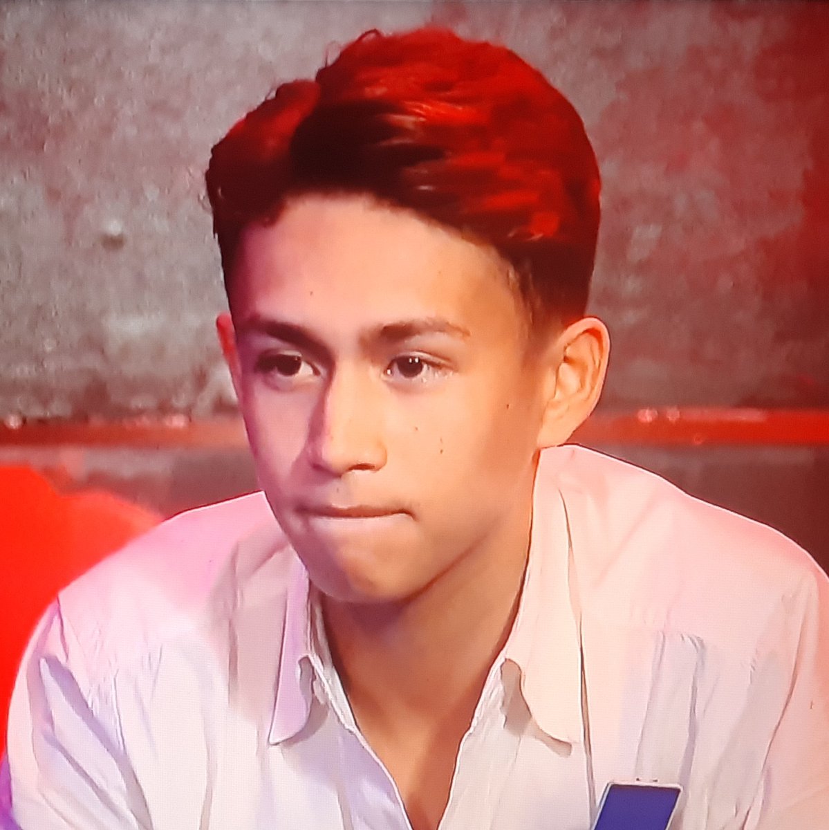 TANNATICSZMBLS's tweet photo. I can feel so much shadiness with the ex hm's. Yet Tan still ended with "Love you guys!" with a big smile.

He's the only big 4 who got dislikes.

#LabanKapiTAN 
#PBB8Big4Grilling https://t.co/wKCE5zjz8d