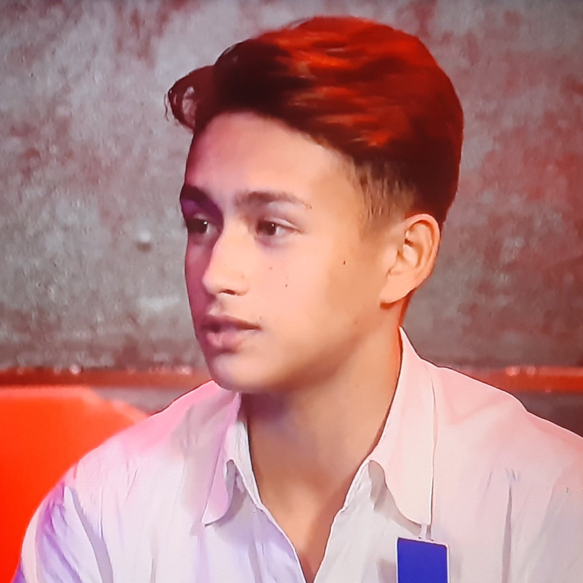 TANNATICSZMBLS's tweet photo. I can feel so much shadiness with the ex hm's. Yet Tan still ended with "Love you guys!" with a big smile.

He's the only big 4 who got dislikes.

#LabanKapiTAN 
#PBB8Big4Grilling https://t.co/wKCE5zjz8d