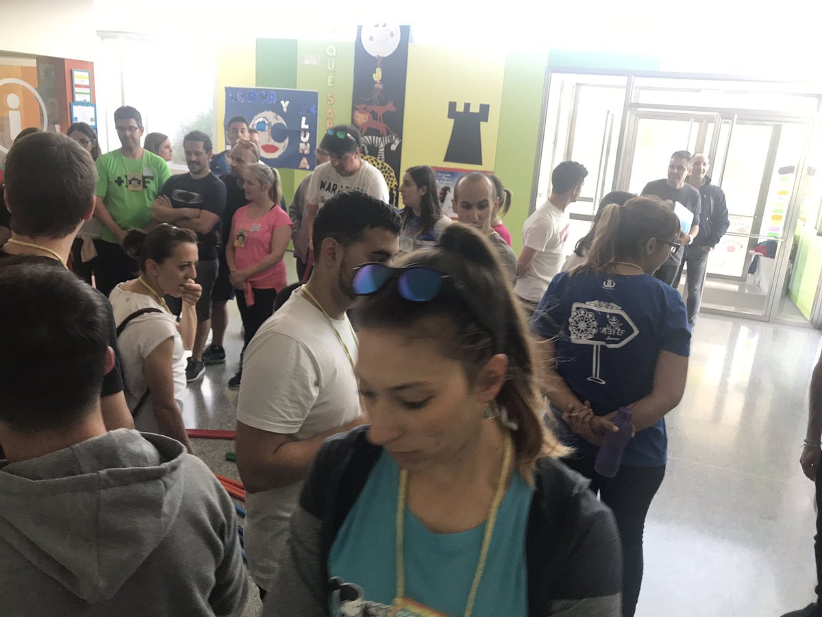 efperiencias's tweet photo. Ayer tuvo lugar en @CEIPVILLALOBON el II encuentro de maestros y maestras de EF organizado por @efperiencias . Muy satisfechos por el trabajo y la implicación de los asistentes. Gracias a @semEFaranda y @GR37EF por estar representados y ya sabéis x1h+Ef. https://t.co/tFlkRRQFxa