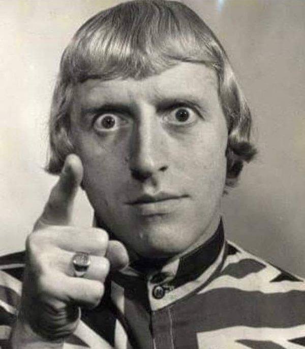 61 today. 
Happy birthday to the British mod revivalist Paul Weller 