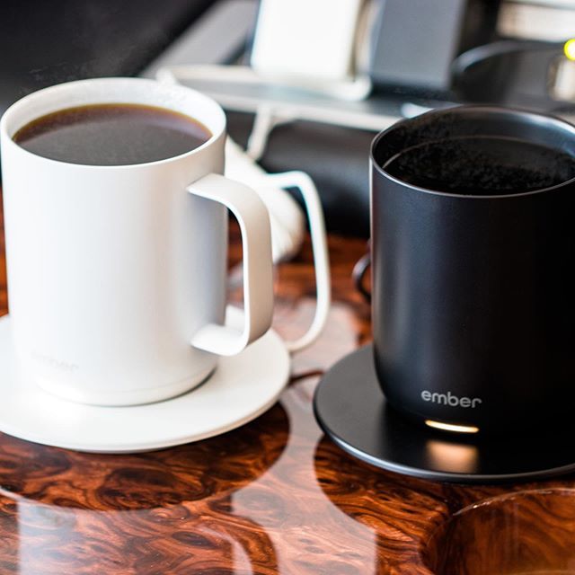 EdelaPezuela's tweet photo. Testing out product photography with my new lens EF 100mm L f2.8 #biteshot #biteshotbookclub https://t.co/5TDvtJATfS