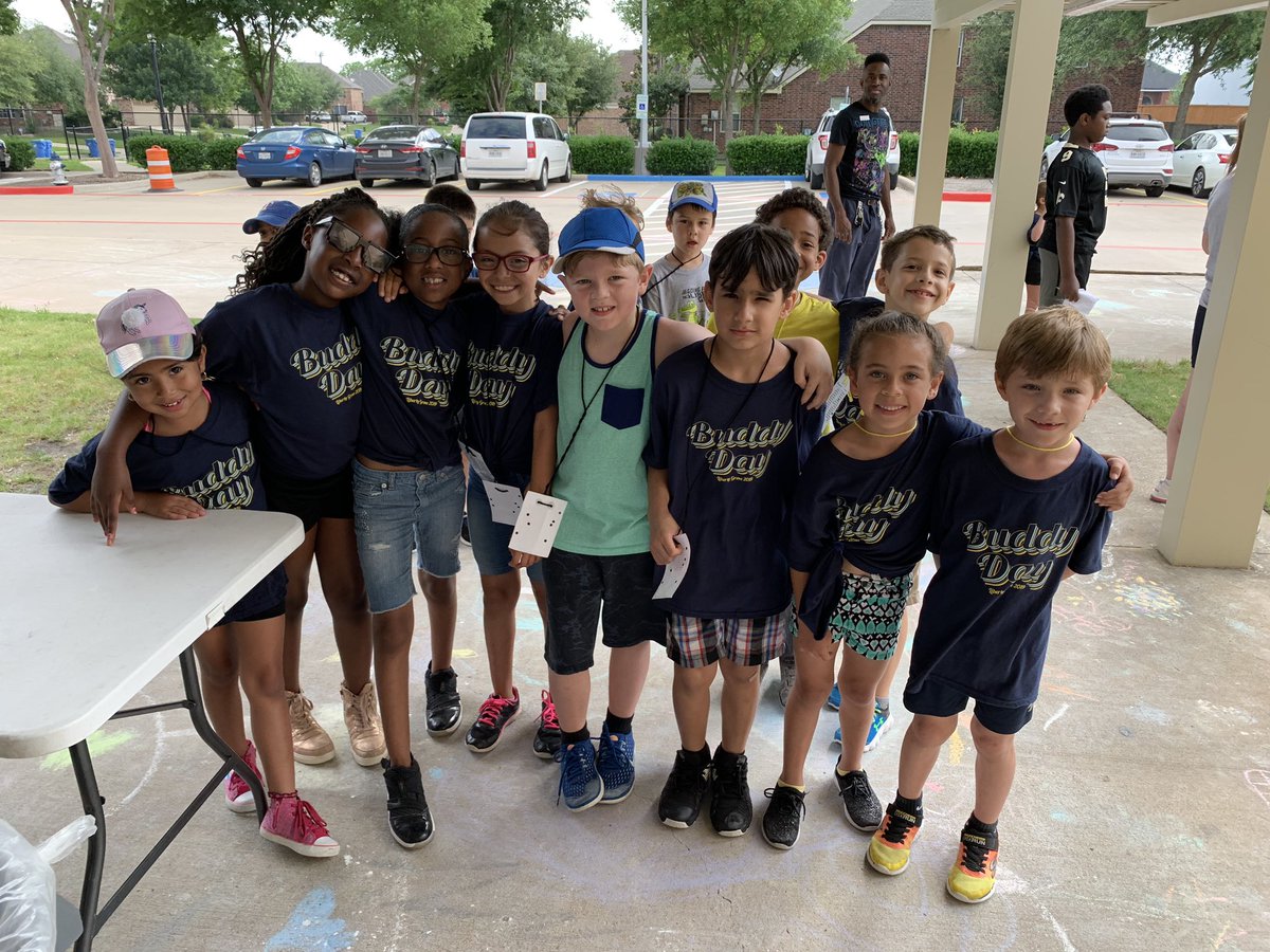 LGES_Gators's tweet photo. Buddy Day was a huge success! Shout out to all our parents and volunteers for helping make it happen and of course to Coach Flowers and Coach Garza for all their hard work. The kiddos had a blast! @LGES_Gators #ChooseGarlandISD https://t.co/FV4ld0pvOC
