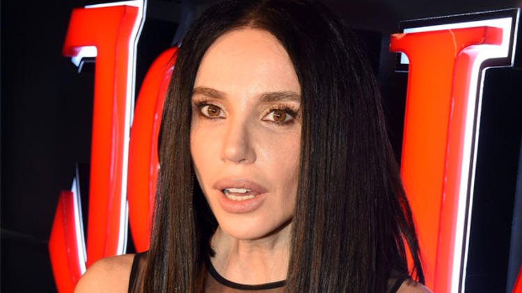 yedihaber1's tweet image. Tasarımcı Şikayetinden Vazgeçmedi #gülşen #tasarımcı #yedihaber yedihaber.com/2019/05/25/tas…