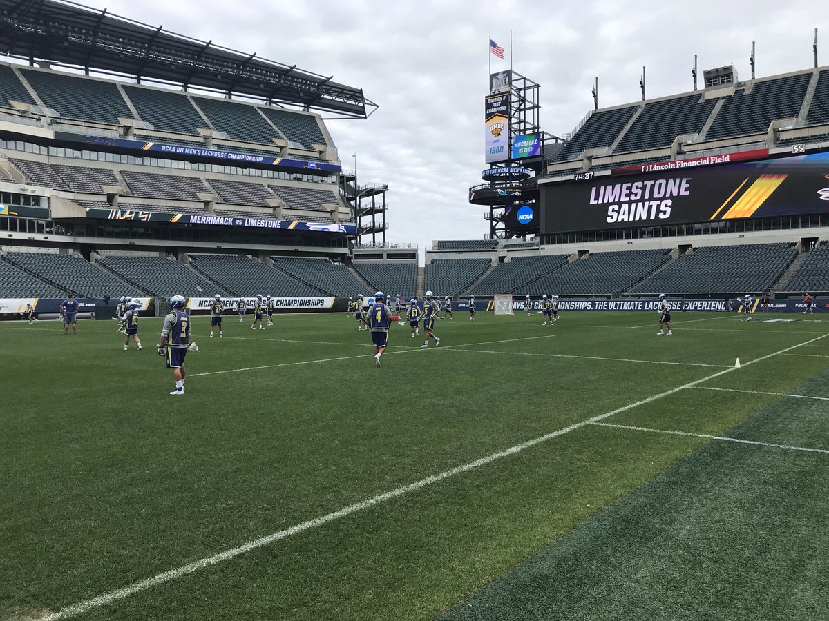 LimestoneSaints's tweet photo. One more day!! @LimestoneLax getting practice time at Lincoln Financial Field before the @NCAADII Championship Game on Sunday! #limestONEnation https://t.co/PsxVnO4OPh