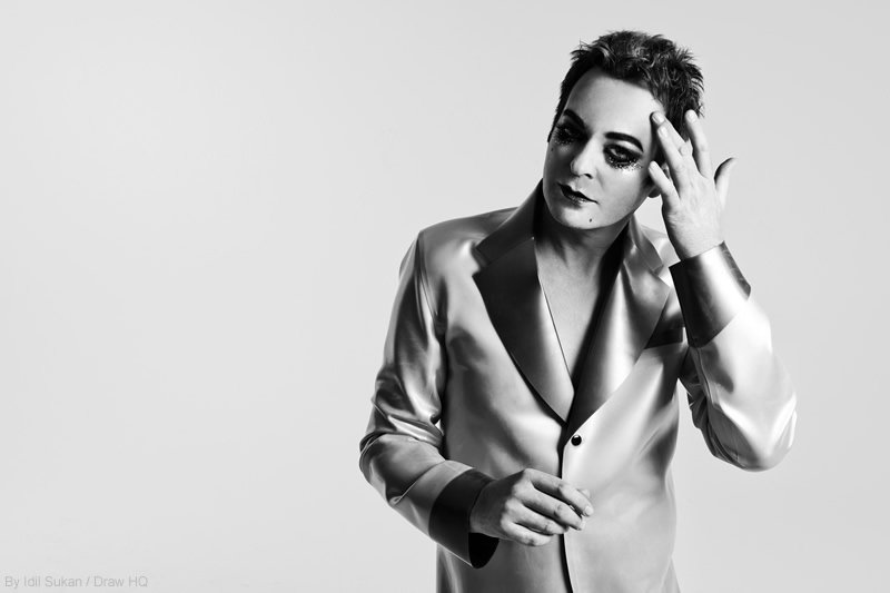 We\d like to wish Julian Clary a very happy 60th birthday today.  