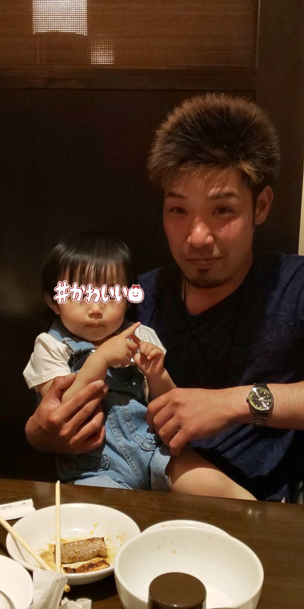 yoday9's tweet photo. 連続
姪と飯行ったんのしてなかったわ
めっちゃ可愛い
唯一の癒し☺️
次は、いつ会えるやろか？ https://t.co/dF4nI700pe
