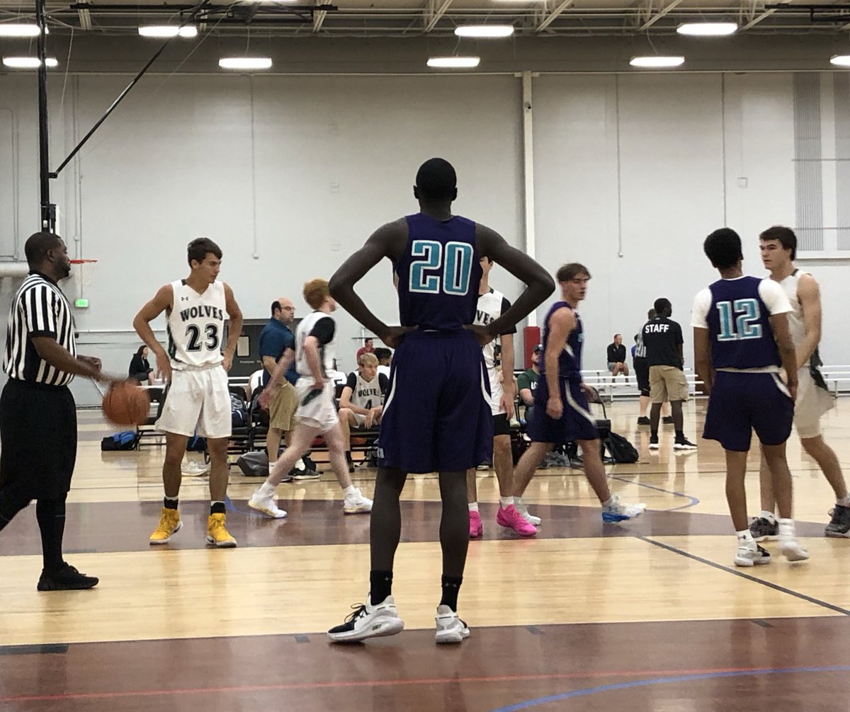 TMarkwith14's tweet photo. Standouts for @PcMagicElite33 vs. Atlanta Timberwolves (72-60 W):
Sabastian Haidera-15P 7R 2A (3 3PM)

Jahi Flowers-15P 4R 4A

Jibril McCormick-12P 11R

Devonte Beatty-10P 3A (2 3PM)

Javant McDowell-9P 7R 2A

@95Recruit https://t.co/lKXg4xQeg1