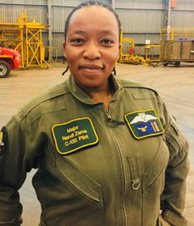 You guys also saw the formation led by this massive Lockheed C-130 Hercules?

Well, well, well! It was piloted by 33 year old Major Nandi Zandi, the first black female to spin that big thing in the air, honey!!! #FlyLikeAGirl #SAInauguration19