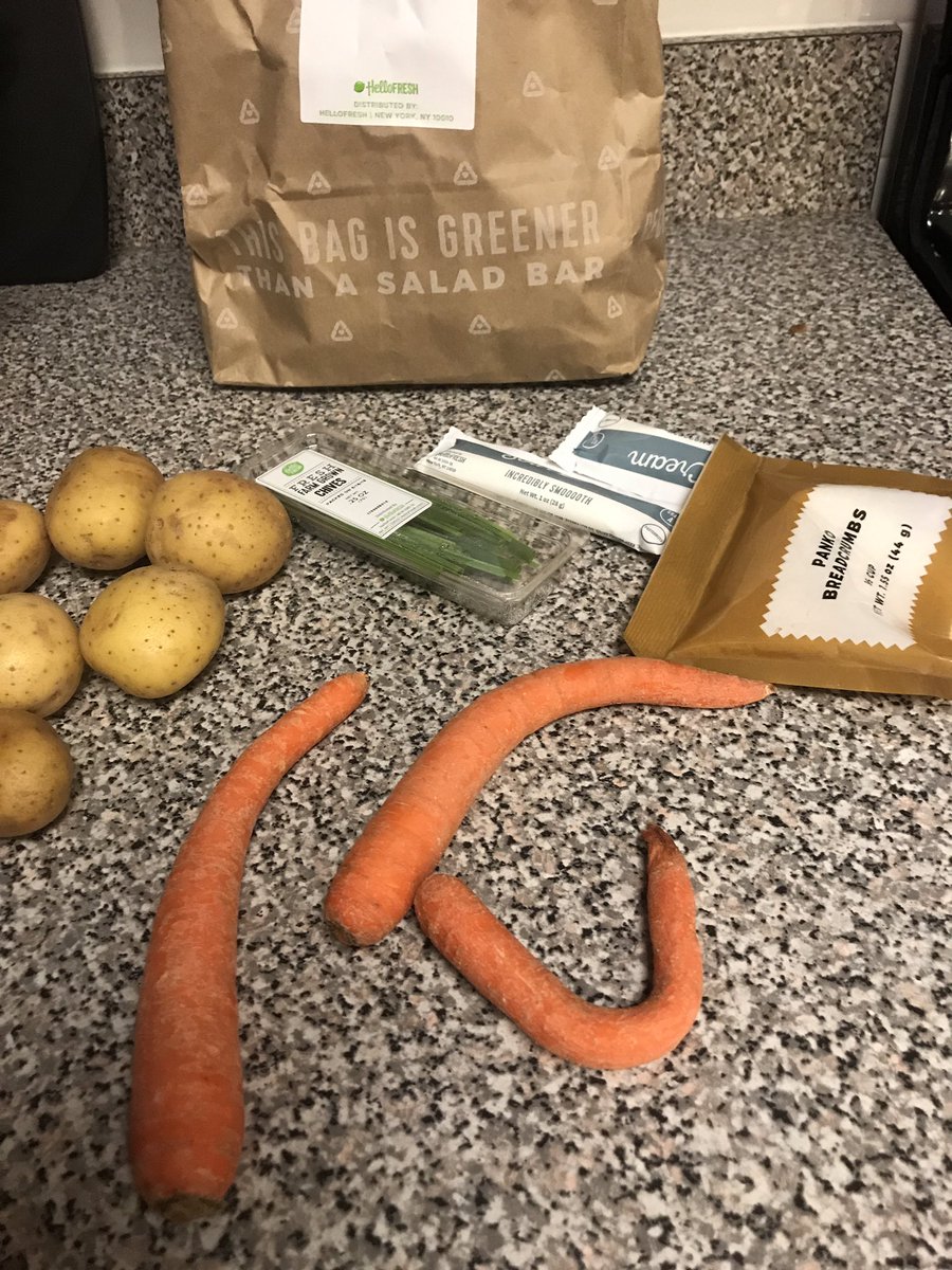 nqhs1981's tweet photo. @HelloFresh  pls put the “Fresh” back in HelloFresh.  Rotten vegetables are unacceptable.  👎🏻👎🏻 https://t.co/2BugAI5kkF