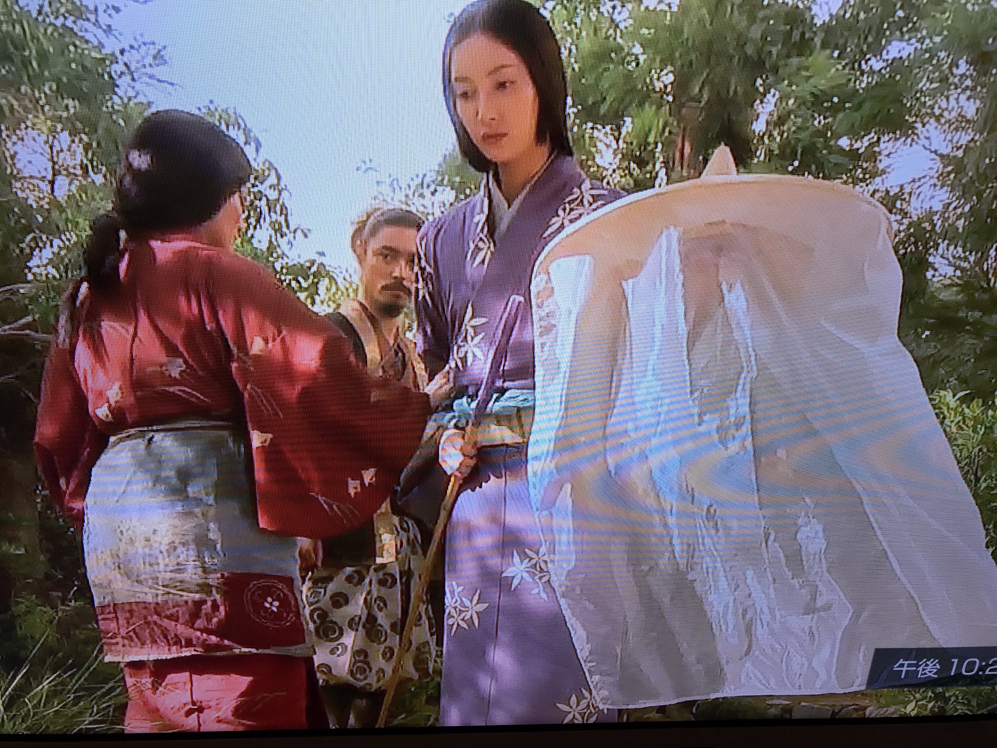 Masaco A Twitter 瀬名 菜々緒さん の 悪女について おんな城主直虎の 最期の旅装束 市女笠 ていうの 素敵だったのよね おや 虎松もすげ笠を 笠は 昔の旅 必携だっのか おんな城主