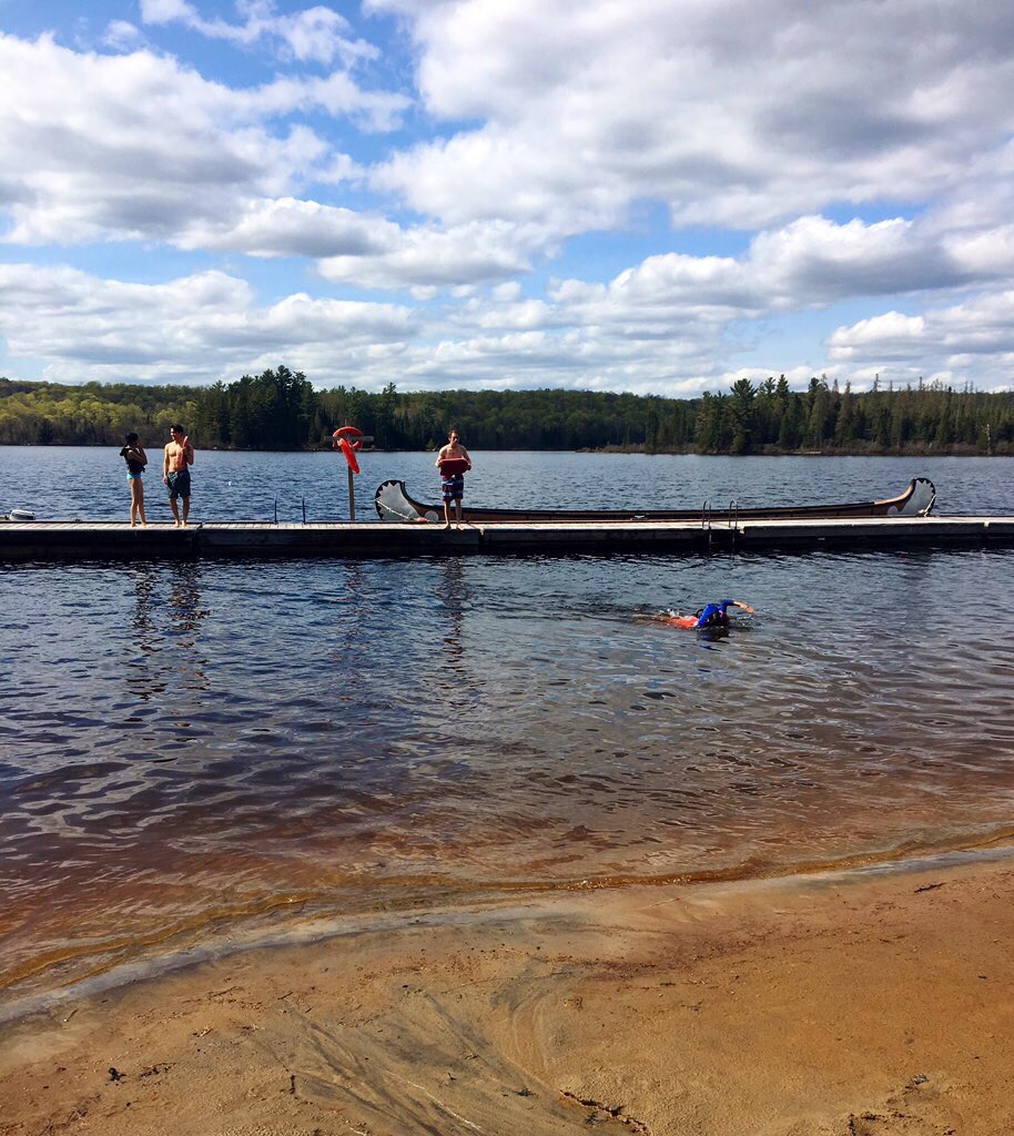 A great day for a Swim Comfortability Test ☀️ Students of <a href="/RegentHeightsPS/">Regent Heights PS</a> are now ready for their canoe lesson on Sunday! Way to go everyone! #oememories <a href="/TOES_TDSB/">TOES_TDSB</a>