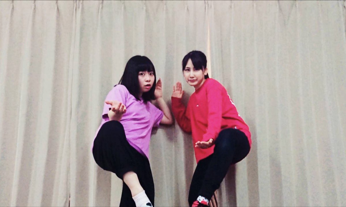 800GT1's tweet photo. 【3分間のパフォーマンス出演者紹介④】
⭐イタリアンズ(高城理沙/川合琴音)⭐
シュールな笑いを巻き起こす漫才は癖になる❕❔ https://t.co/h2eFKVeHbS