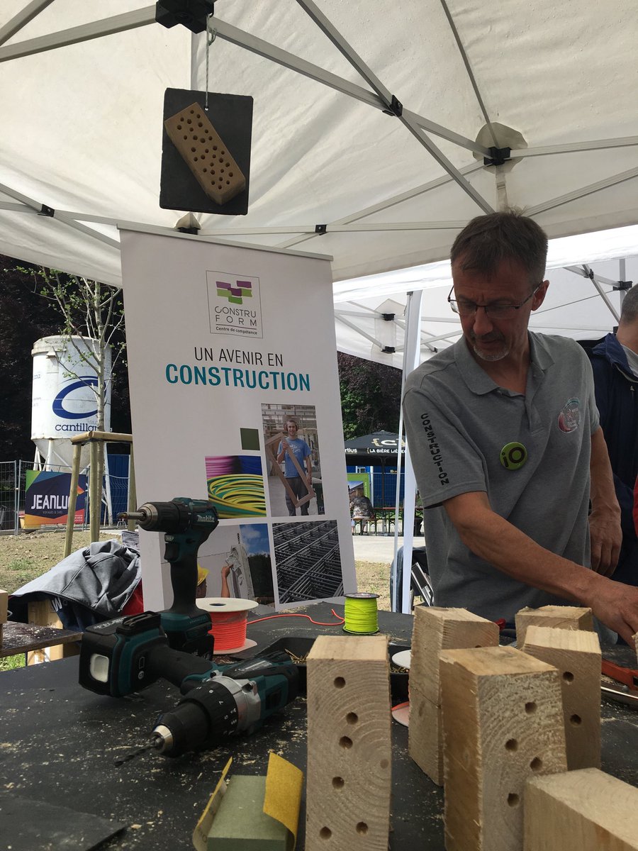 raymonde_yerna's tweet photo. Construform au Val Benoit en fête... les enfants au RV ... le plein de vocations @leforem @IFAPME @SPI_Liege https://t.co/vHX53hP4k8