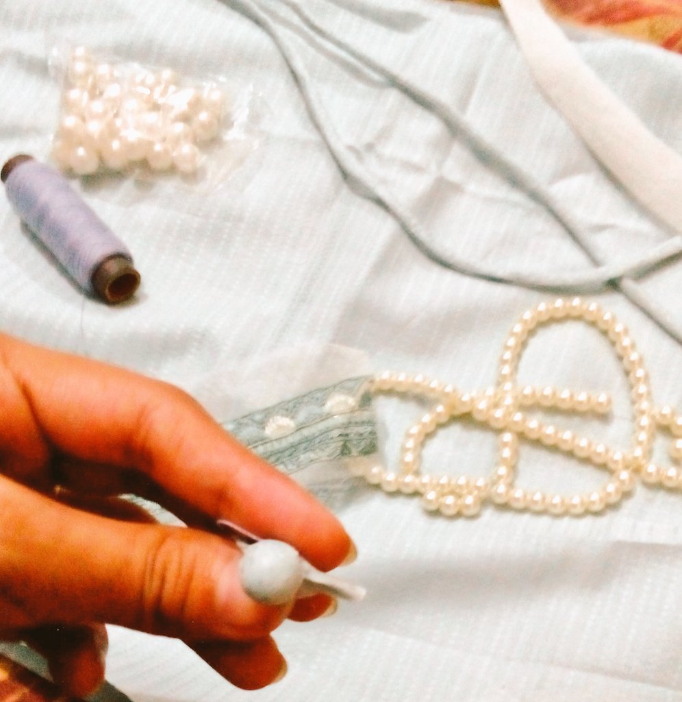 TaleyaMirza's tweet image. So I'm creating 30 custom buttons and loops for my Eid shirt project 😁 #EidDressStitching #creativity #programmingThoughts #handmade #CreateWithLove #weekendvibes