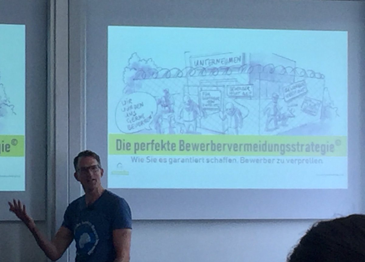 FLadicke's tweet photo. Bewerbervermeidungsstrategie - #HR mit Humor! #HRInnoDay19 #Recruiting @pm2null https://t.co/80mZ8xw4Wr