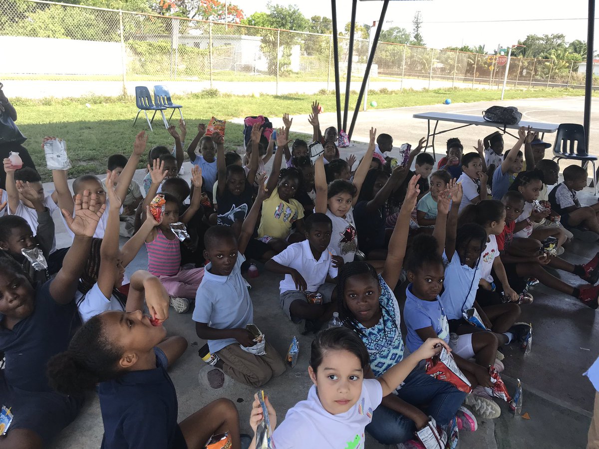 miami_park's tweet photo. And of course we had some fun too! Field day was all about healthy competitions and sportsmanship...making memories as we close this 2018-19’ school year! https://t.co/iZpc4PlMW6