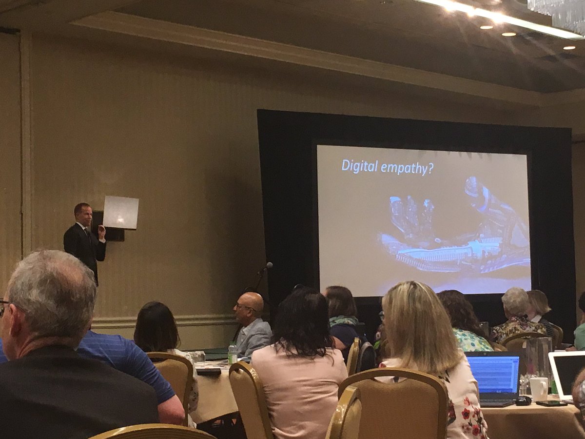 RitikaGoelTO's tweet photo. “We have to remember that when we digitize, we don’t dehumanize.” #cdnhealth #CFPCaf2019 https://t.co/4oWTkkRZMJ