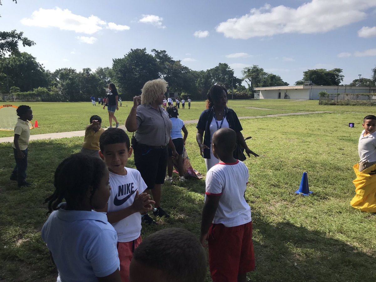 miami_park's tweet photo. Those little faces ! #FieldDay2019 https://t.co/ysB8XtmOtL
