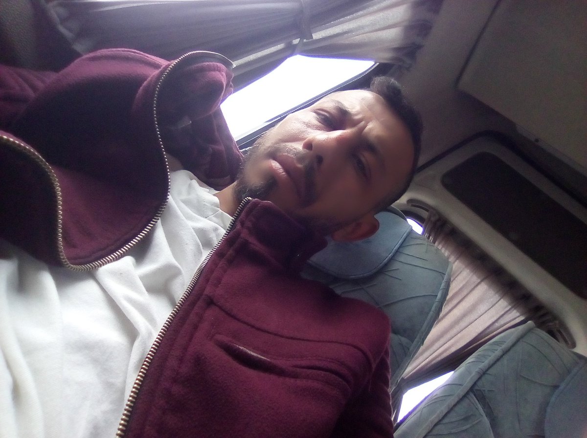 !!!!yorucu bir gunden sonra evet eve gidiyorum...