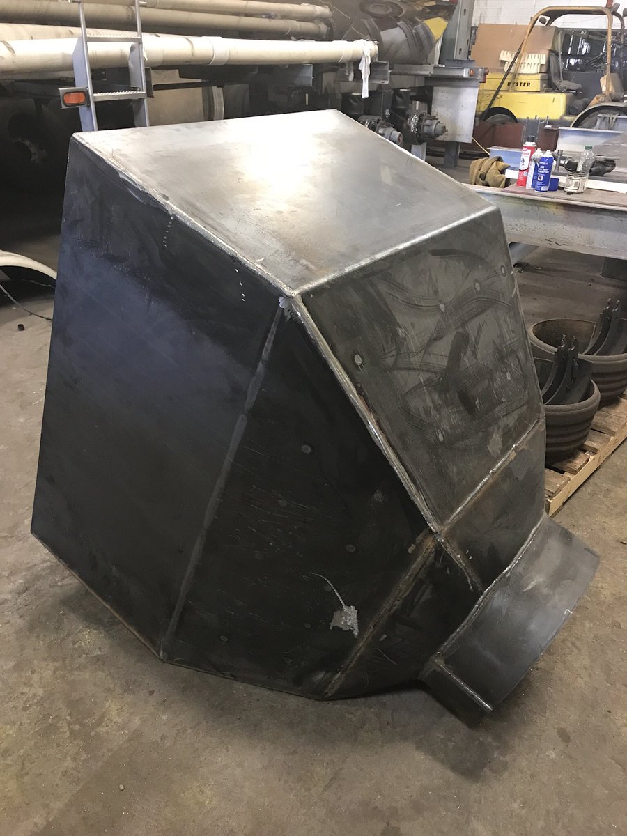 VesselServiceCo's tweet photo. Full fabrication shop https://t.co/7LJ3SiQYzW