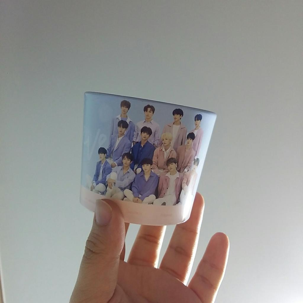 HANI_Ondo's tweet photo. 부산대점 아마스빈 다녀왔어요! 컵홀더 이벤트 감사합니다💖💙 세븐틴 4주년 축하해💖💙💖💙
@2019_SVT_UNION https://t.co/1bwjtqPhm4