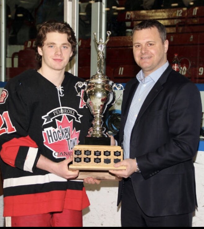 Patty &amp; the Moose ⁦<a href="/HFXMooseheads/">Halifax Mooseheads</a>⁩ on the hunt for the ⁦<a href="/CHLMemorialCup/">Memorial Cup presented by Kia</a>⁩ this Sunday ⁦<a href="/Sportsnet/">Sportsnet</a>⁩ Many thanks to ⁦<a href="/PLKingsCCHL/">Pembroke LumberKings</a>⁩ &amp; Owner Dale MacTavish for giving Patty a chance. ⁦<a href="/TheCCHL/">The CCHL</a>⁩ provides a great pathway to ⁦<a href="/CHLHockey/">Canadian Hockey League</a>⁩