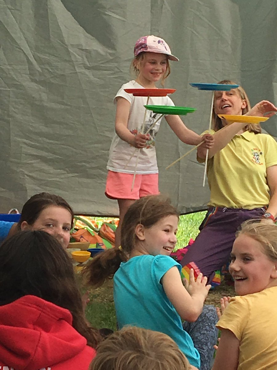 17thWgc's tweet photo. Greatest Showman Camp - learning Circus Skills @melsmagical @Girlguiding @gguidingherts @gguidinganglia https://t.co/WQZOcas0ZP