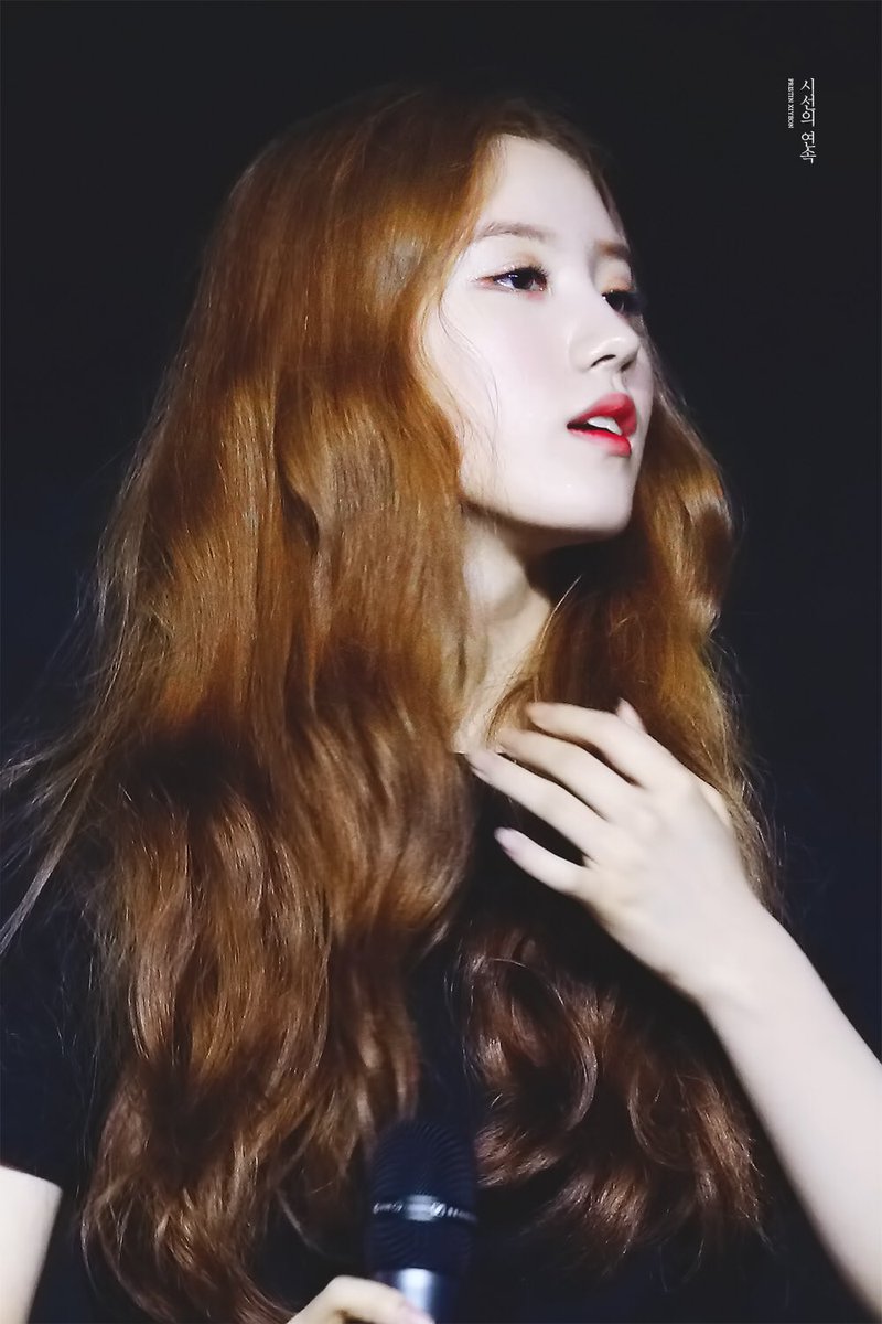 시선의 연속 tweet media