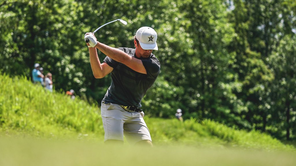 VandyMGolf's tweet photo. That’s how you finish.

Will Gordon and John Augenstein roll three birdies each on the back nine.

📊 https://t.co/iqV34go1Ow

#NCAAGolf | #AnchorDown https://t.co/SVHKgRNb7o