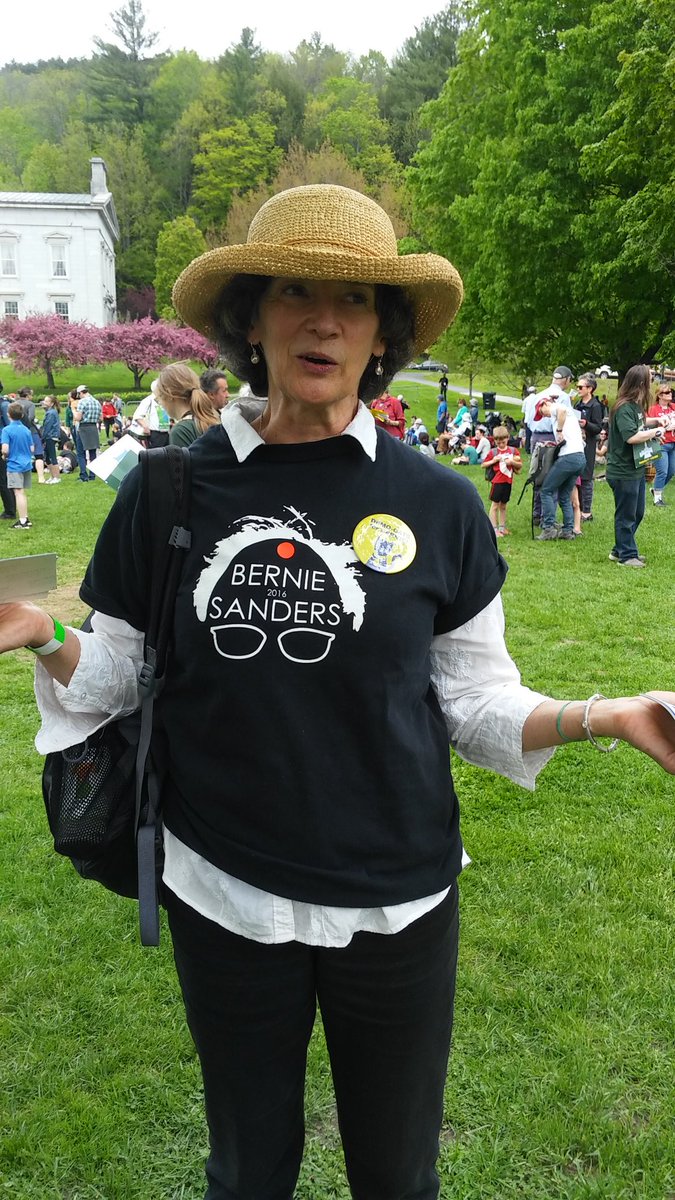 charlamanesbane's tweet image. #Bernie2020 #BernieInVT