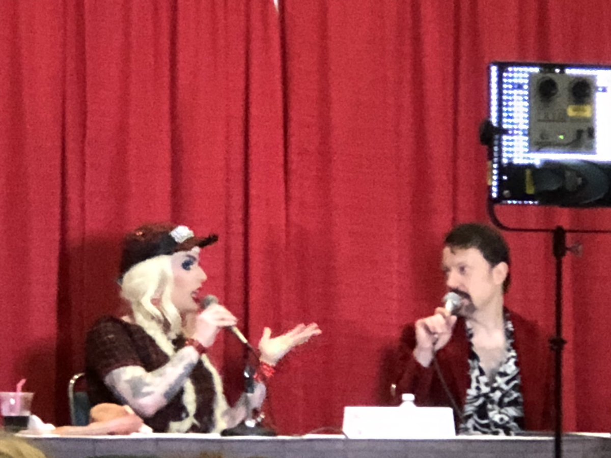 MusicFunAndFood's tweet photo. Hey @WhoGivesACrapTP, the lovely folks from the @KatyaAndCraig podcast, @katya_zamo and @VideodromeDisco just said at #DragCon that they would LOVE a TP sponsor, because, who doesn’t need TP? The ball is in your court now! Kthnx! #FUN #Musicfunandfood #WhimsicallyVolatile #Katya https://t.co/KXEtZazNRP