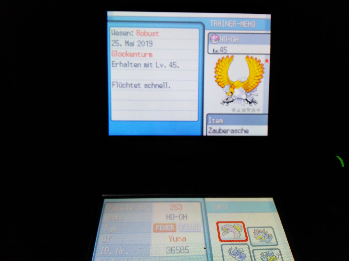 Luna51454503's tweet photo. Oh my fucking god seit letztes jahr an ho-oh gesessen und heute endlich nach 27850sr kam es endlich so happy 😍😍😍😍 #GBDSWeek #shunten @TheSakatiS @x_Melody1994_x @Lawliet0204 @SahraKutzner @speed0373 @NineThePhantom3 @SusanneBlubb https://t.co/n6BAGz46KL