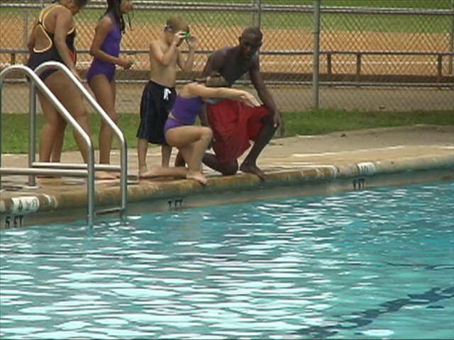 DallasParkRec's tweet photo. Learn to swim this summer with #DallasAquatics! We offer lessons for all ages and ability levels. Classes for those that are fearful of the water all the way to competitive swimming! Check out class dates, times, and locations here: https://t.co/lkBPCa8QHL #LearnToSwim #NoExcuses https://t.co/VWuxNvFQrK