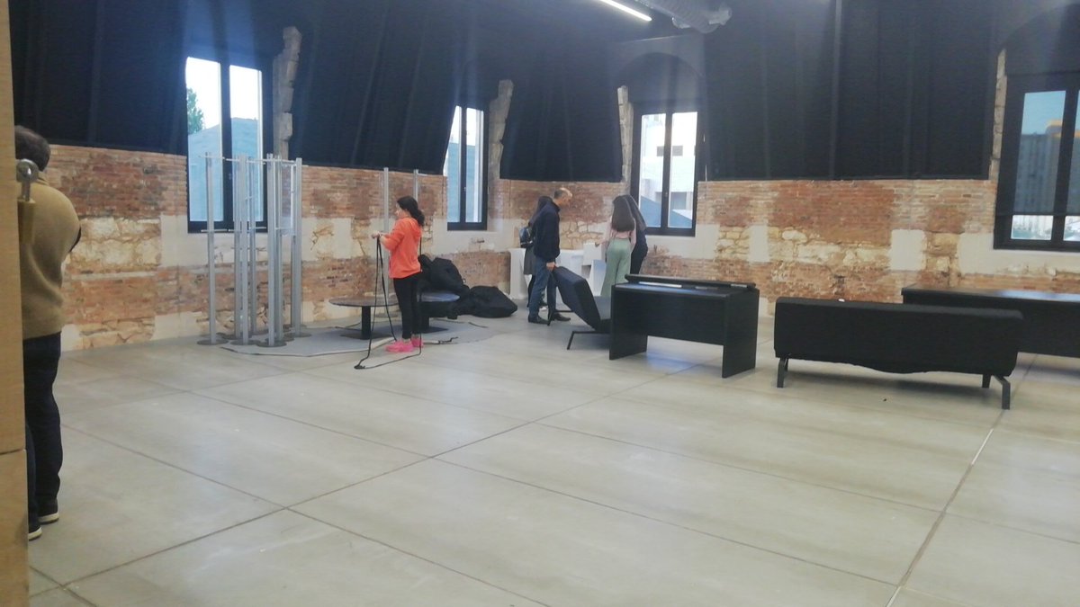 diverancia's tweet photo. Estamos terminando de recoger. ¡Ha sido fantástico! Gracias a todos nuestros invitados y esperamos que la #diverancia se vuelva parte de sus vidas.
#Yosoydiverante @maristasburgos @ONGDSED @Talentiaworld https://t.co/4znWHVlLig