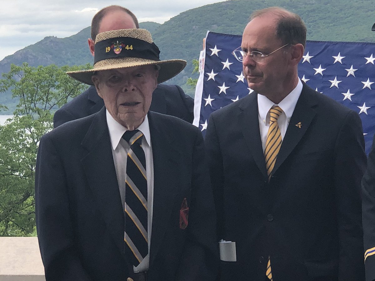 WestPoint_USMA's tweet photo. The #LongGrayLine continues...

Jack Pollin, #USMA Class of 1944, the #DDay Class, administers the Oath of Office to his grand daughter Mary Pollin. 

Congratulations to one of the Army’s newest second lieutenants. It’s your turn to lead. #USMA2019 https://t.co/aJ5HiloaEM