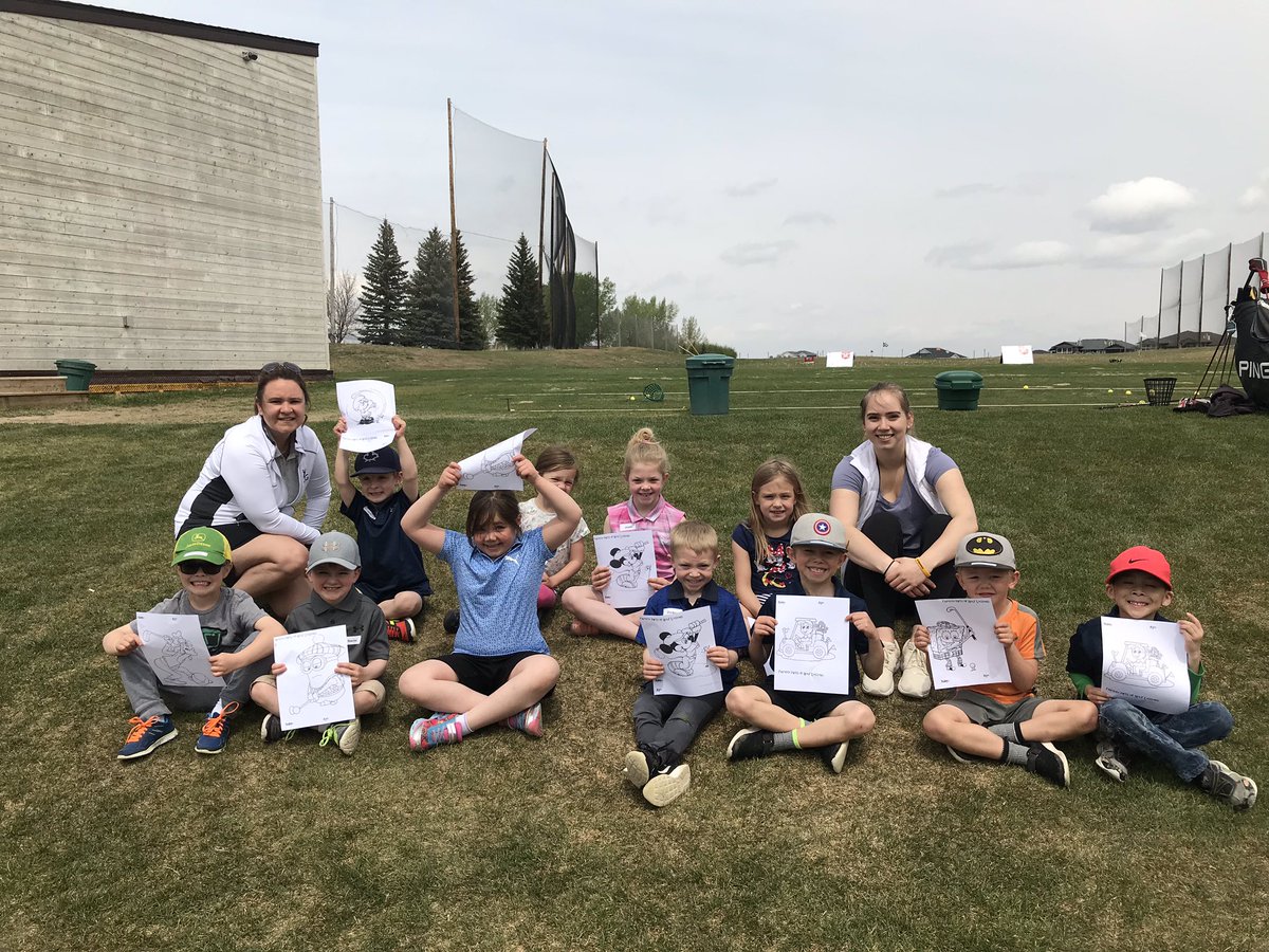 chambersgolf's tweet photo. Our @GolfCanada @GolfSK junior lessons @elmwoodgolf are in full swing today and working on putting this weekend! Finishing classes with cart rides and colouring pages #kidsgolf #juniorlessons #puttingpractice #cartrides #smileseverywhere #futurelinks https://t.co/NuQPD8vA1Z