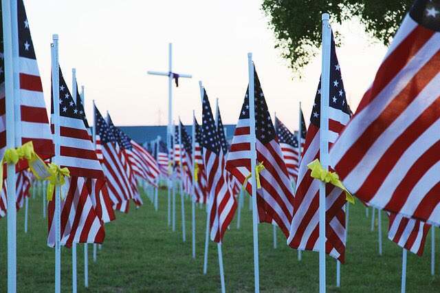 DistefanoSpa's tweet photo. Remembering those who gave the ultimate sacrifice for our country. Have a safe #MemorialDay weekend. 🇺🇸 https://t.co/LmbEmYbskC