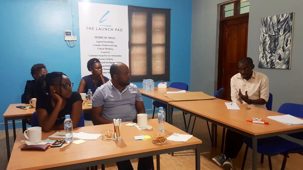 kasesco_tz's tweet photo. Zilikuwa Siku Mbili Za Kujifunza 
Na Well Tumepata Faida Kubwa 

Kujua Brand Iwe Vipi 
In Details na Knowledge ya Kutosha Jinsi Ya Ku Conquer 
Business in Tanzania 

In Digital Marketing 
Shukran Sana 
Team Nzima Ya @TheLaunchPadTZ 

Fursa Tosha 🙏🏿
#FOWSS 
#mudimabiriani https://t.co/KPrGRshwDv