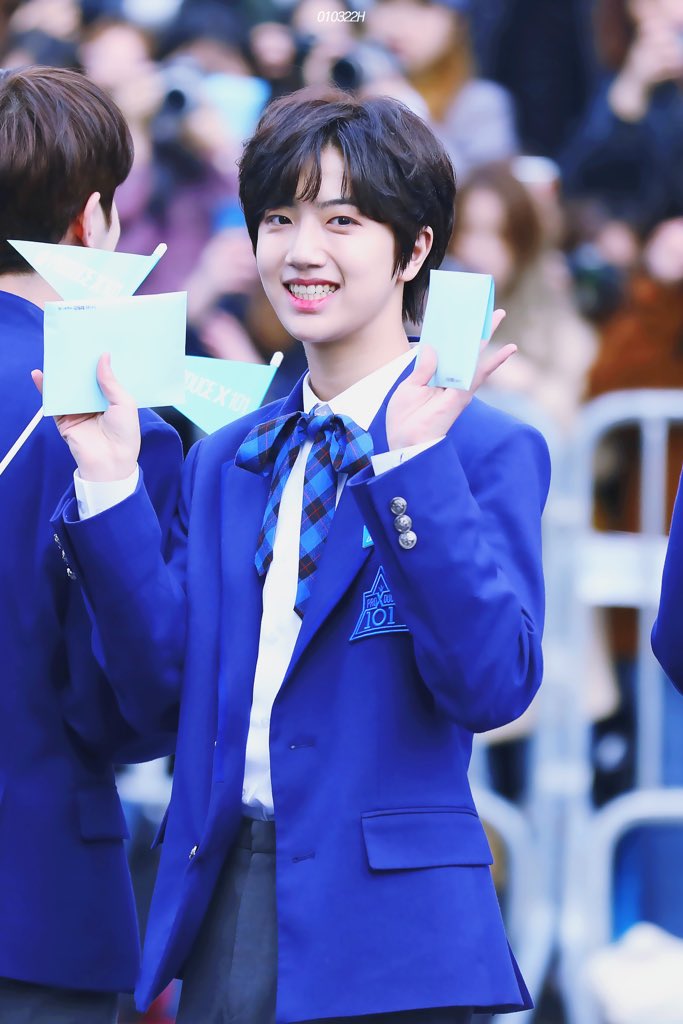 ham_baragi's tweet photo. 이렇게 예쁜 원진이가 아니면 
도대체 누가 데뷔한단말입니까!!

#함원진 #데뷔해 #떡상 #PRODUCE_X_101 https://t.co/5k2W8EImgD