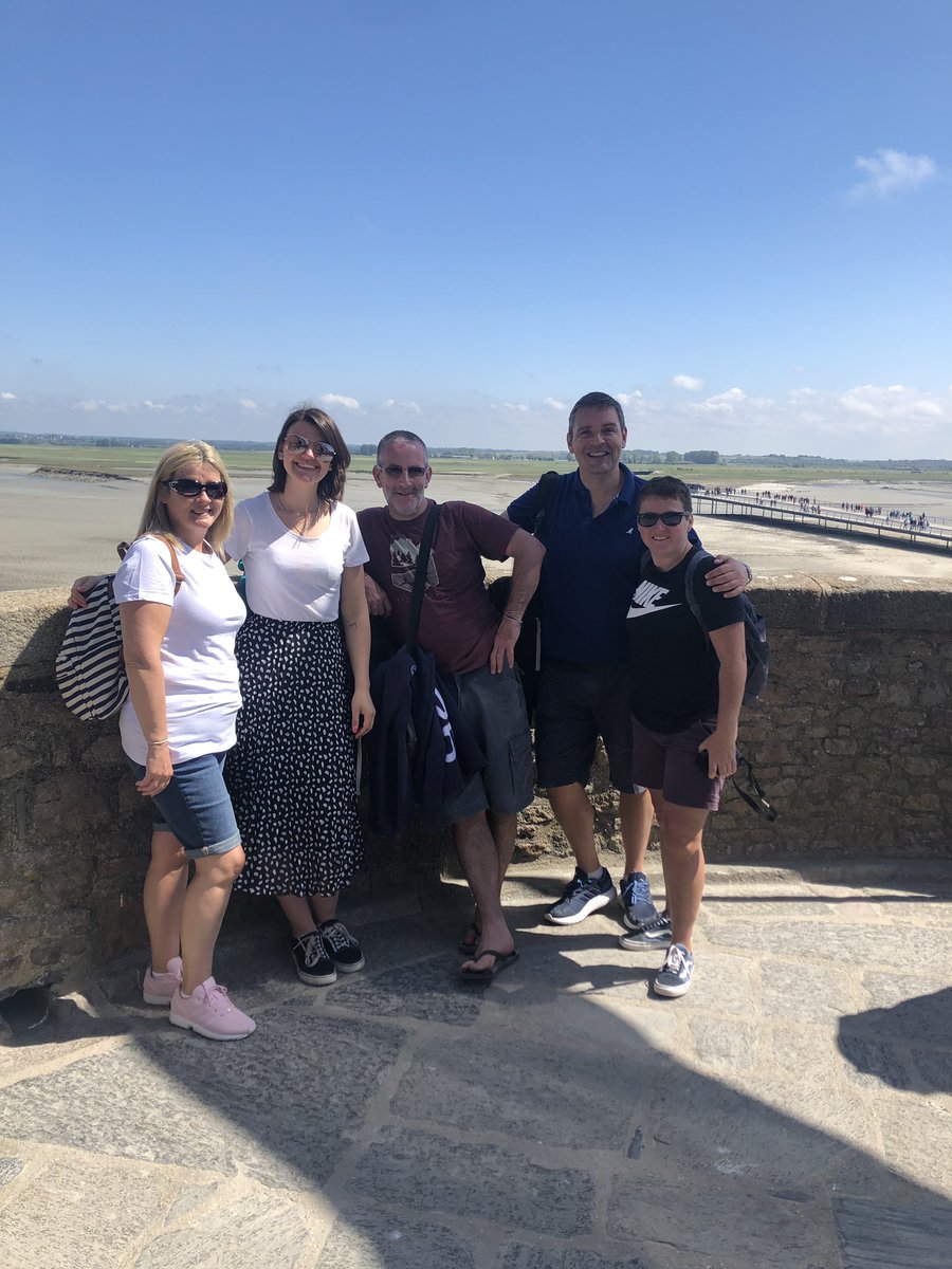 mgs_francetrip's tweet image. Superb afternoon spent at Mont St Michel - over 7km walked there, around and back in the sunshine ☀️☀️
