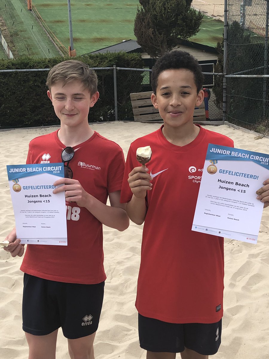 Bij het Junior Beach Toernooi in Huizen zijn Benjamin Koch en Kristan Otte 1e geworden bij de jongens < 15. Gefeliciteerd boys!
Het toernooi is georganiseerd door PDK Huizen.