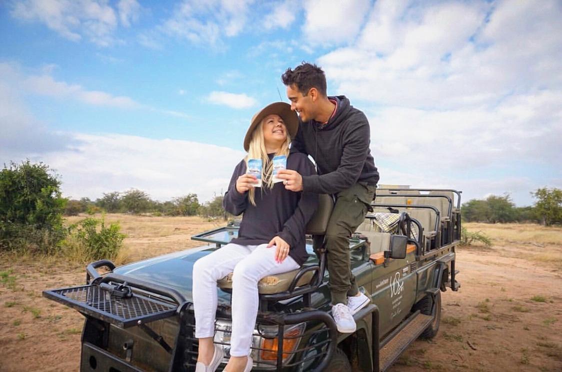 wolosnacks's tweet photo. Snacks on Safari with @adventurpro🦁! Take WOLO around the block or around the world for a yummy snack anytime of day 🙊 #WOLO #WOLOSnacks #WOLOWanderer #wanderbar #travel #travelgram #igtravel #proteinbar #glutenfree #soyfree #proteinsnack #protein #wheyprotein #turmeric https://t.co/FkzszByO4b