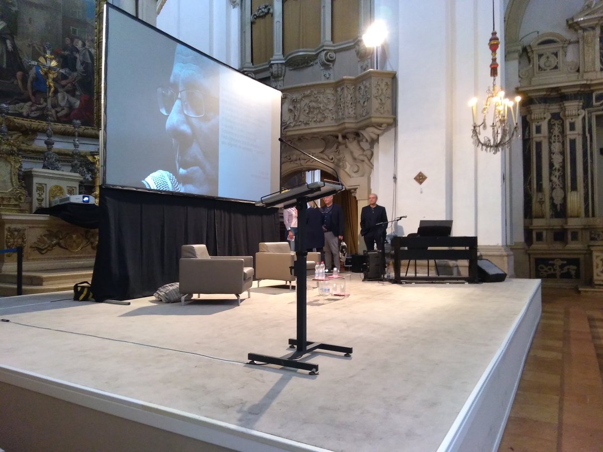 amicidiberselli's tweet photo. Quasi tutto pronto a Modena, nella chiesa di San Carlo, per la presentazione di #Saporiconriserva, secondo e-book (della casa editrice @ildondolo) tratto dagli articoli di Edmondo #Berselli. Ne parleranno Alberto #Bertoni e Licia #Granello. Seguiteci qui e su Facebook https://t.co/6bt1maEfmL